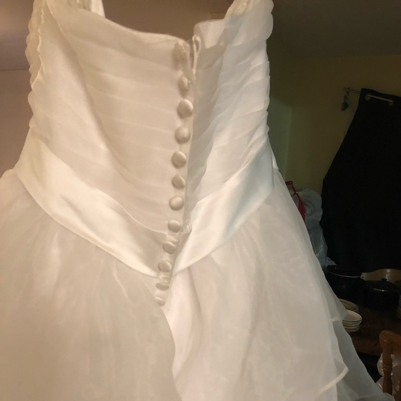 Wedding dress - Picture 5 of 7